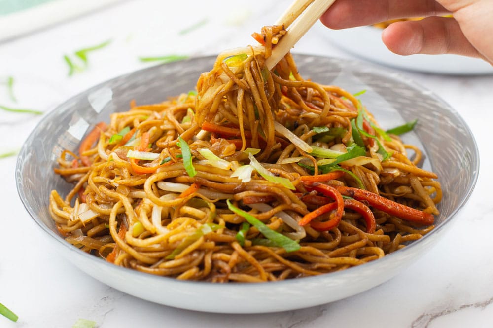 Vegetable chow mein in a bowl