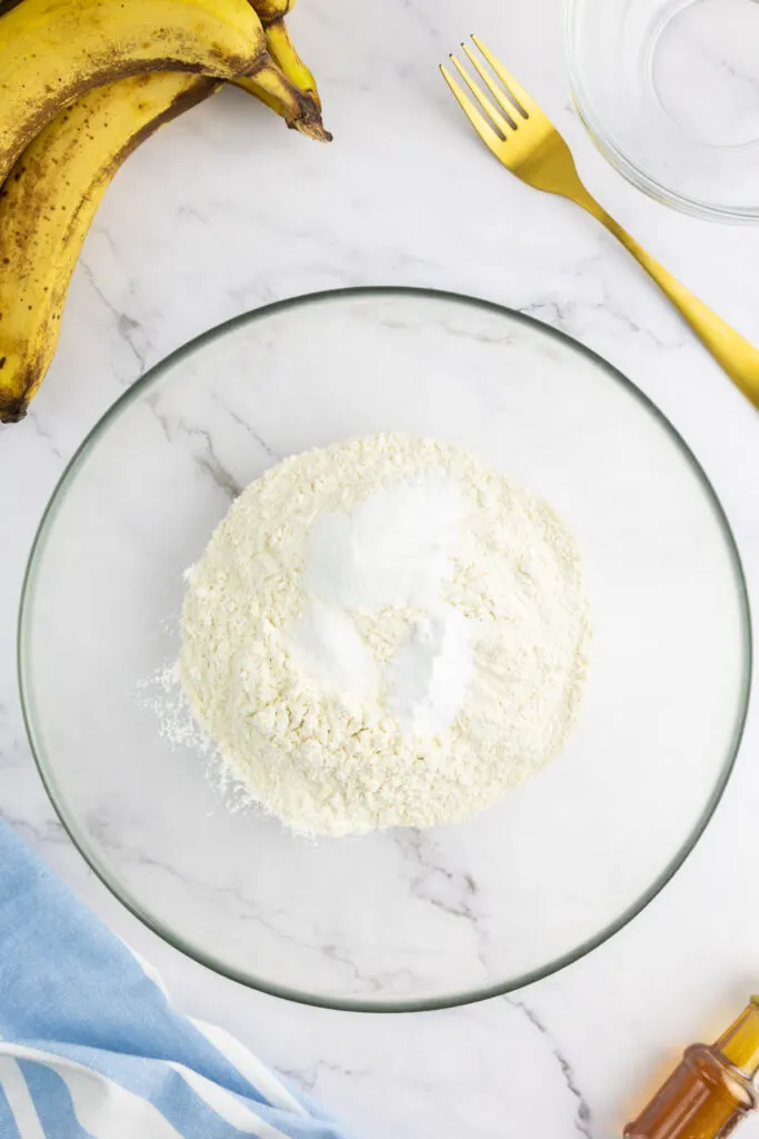 Flour, baking powder and salt in a bowl