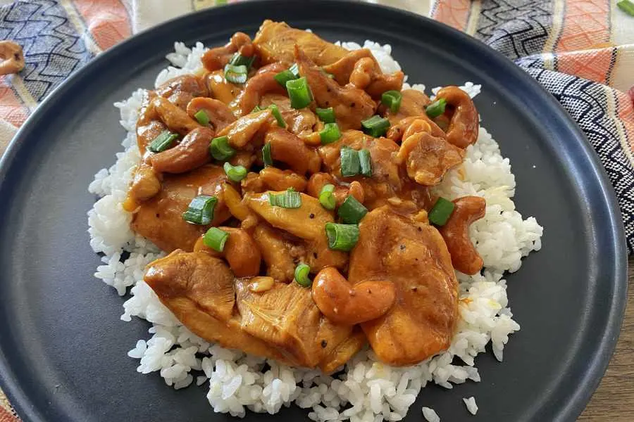 Instant pot cashew chicken on a plate